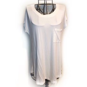 ✨Wishlist | size large white shirt✨